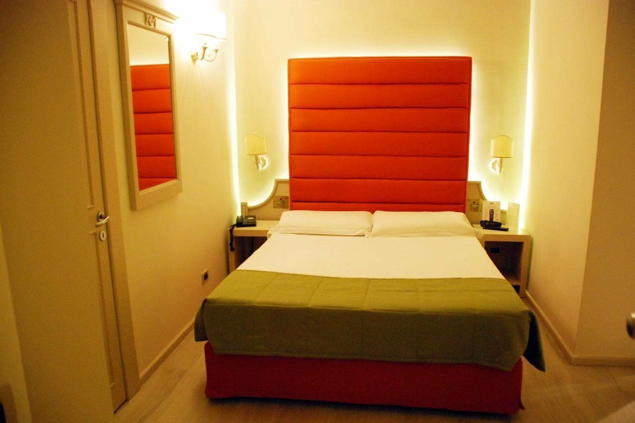 Bb Hotels Smarthotel Bailey'S Rom Exteriör bild